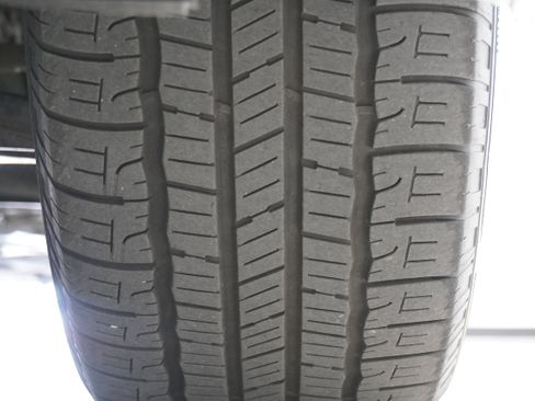 Used 2020 Toyota Sienna L image 24