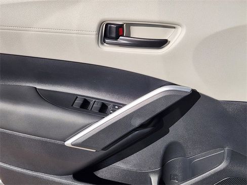 New 2026 Toyota Corolla Cross L image 16