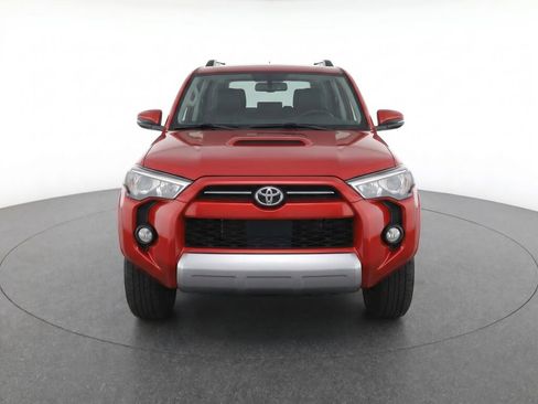 Used 2023 Toyota 4Runner TRD Off-Road Premium w/ Moonroof Package AWD/4WD image 40