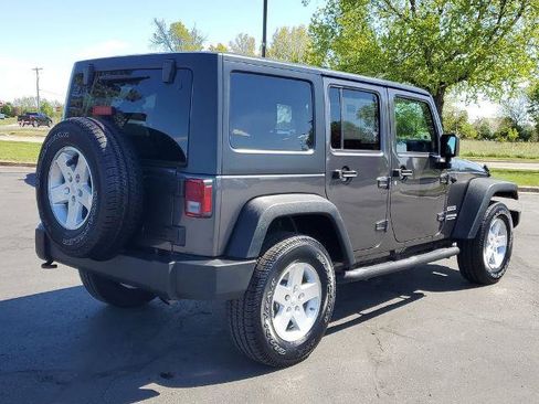 Used 2017 Jeep Wrangler Unlimited Sport w/ Quick Order Package 24S AWD/4WD image 4