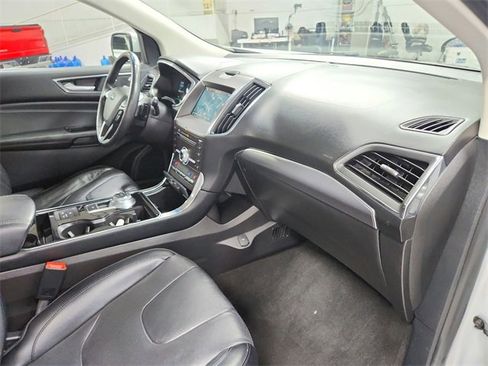 Used 2019 Ford Edge Titanium w/ Equipment Group 301A image 38