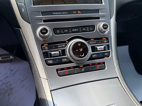 Used 2018 Lincoln MKZ Select w/ Select Plus Package AWD/4WD image 39