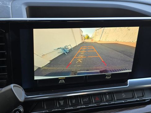 Used 2024 Chevrolet Silverado 2500 LT image 18