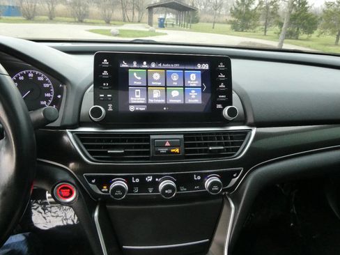 Used 2021 Honda Accord Sport image 16
