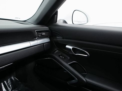 Certified 2018 Porsche 911 Carrera image 24