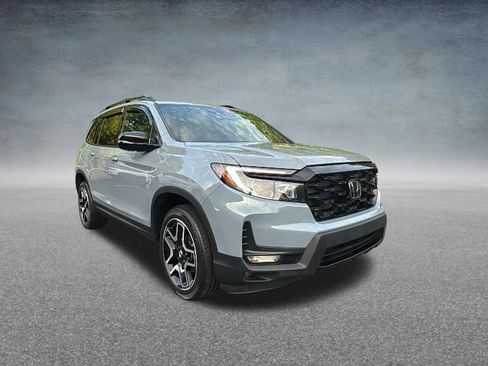 Used 2023 Honda Passport Elite image 3