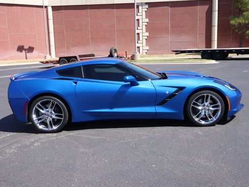 Used 2015 Chevrolet Corvette Stingray Coupe w/ 2LT Preferred Equipment Group image 36