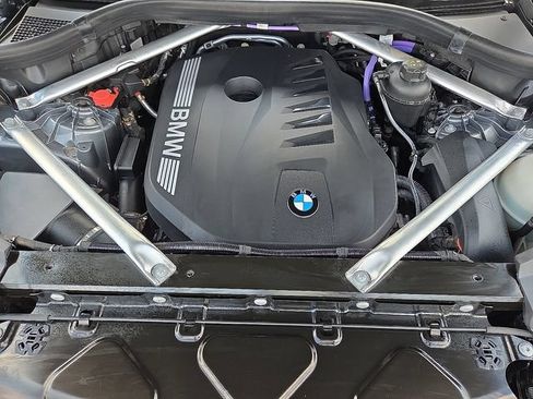 Used 2025 BMW X5 sDrive40i w/ M Sport Package RWD image 10