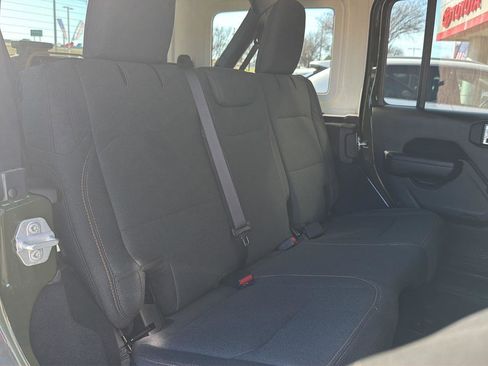 Used 2024 Jeep Wrangler Sport S image 15