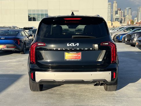 Certified 2023 Kia Telluride S image 5