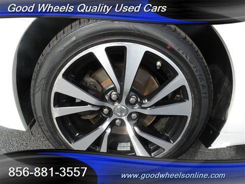 Used 2018 Nissan Maxima 3.5 S image 9