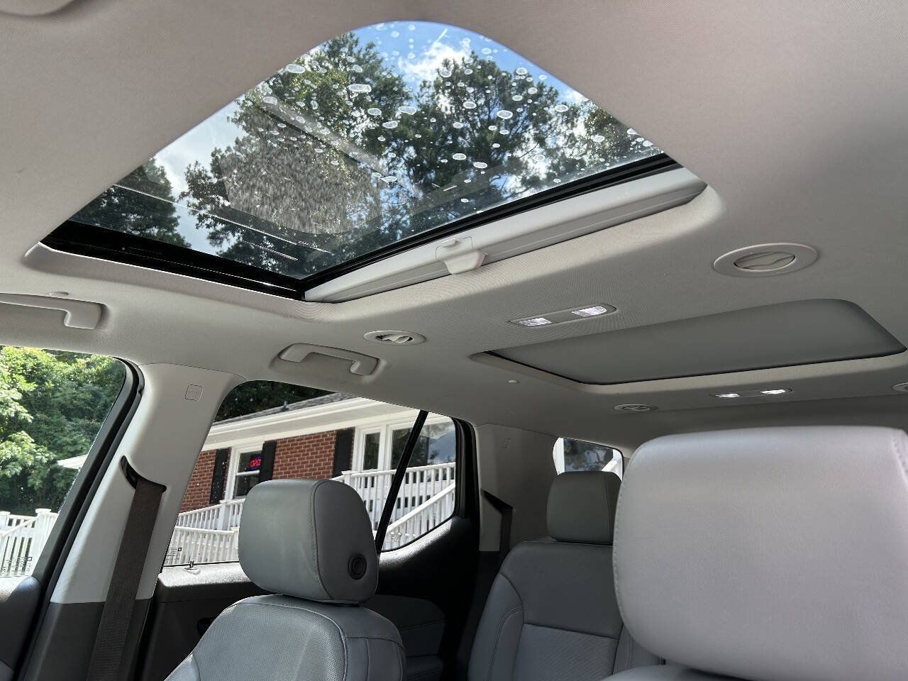 Used 2019 Chevrolet Traverse Premier w/ Driver Confidence II Package FWD image 23