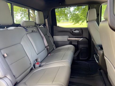Used 2019 Chevrolet Silverado 1500 LTZ w/ LTZ Premium Package AWD/4WD image 31