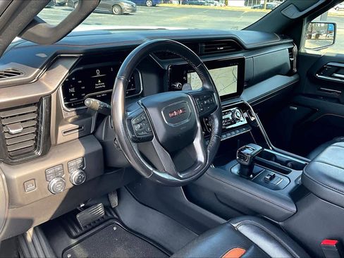 Used 2023 GMC Sierra 1500 AT4 image 18