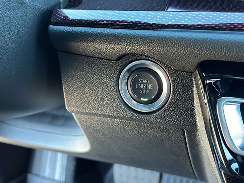 New 2026 Chevrolet Traverse RS w/ LPO, Floor Liner Package image 27