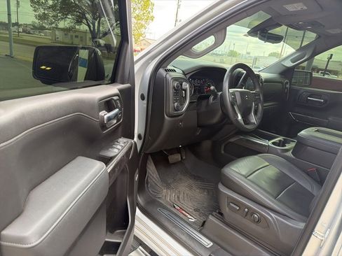 Used 2022 Chevrolet Silverado 1500 LTZ w/ LTZ Premium Texas Edition image 5