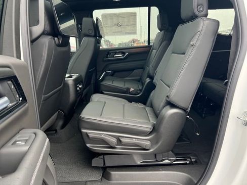 New 2026 GMC Yukon XL Denali w/ Denali Reserve Package image 25