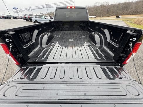 Used 2024 RAM 3500 Big Horn w/ Sport Appearance Package image 19