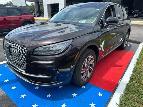 Used 2023 Lincoln Corsair FWD w/ Equipment Group 101A image 1
