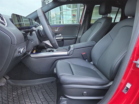 Certified 2026 Mercedes-Benz GLA 250 4MATIC image 10