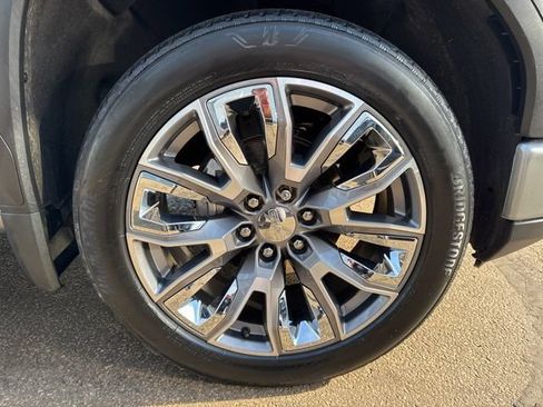 Used 2023 GMC Sierra 1500 Denali w/ Denali Reserve Package AWD/4WD image 30