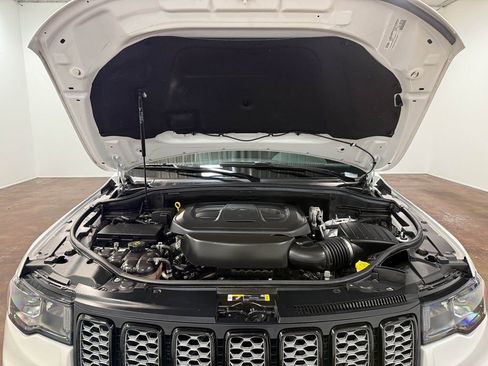 Used 2022 Jeep Grand Cherokee Altitude image 86