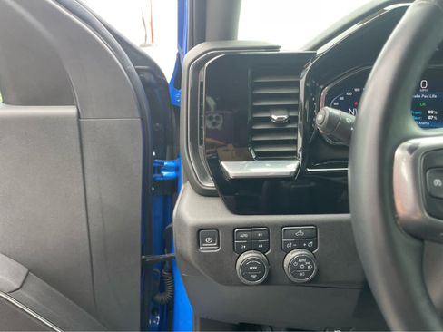Used 2025 Chevrolet Silverado 1500 RST AWD/4WD image 14