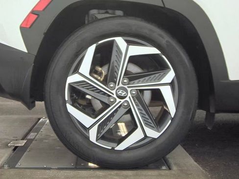 Used 2023 Hyundai Tucson Limited image 10