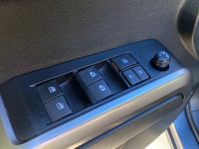 Used 2023 Toyota Tacoma SR5 w/ Technology Package RWD image 13