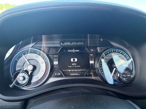 Used 2022 RAM 2500 Limited AWD/4WD image 14