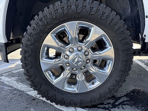 Used 2022 RAM 2500 Limited image 11