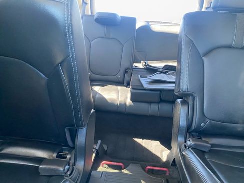 Certified 2025 Honda Pilot Touring image 15