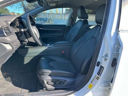 Certified 2021 Toyota Camry SE w/ Carpet Mat Package (TMS) image 9