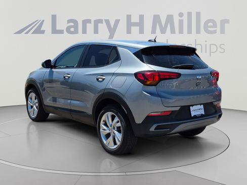 Used 2024 Buick Encore GX Preferred FWD image 3