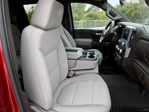 Used 2020 GMC Sierra 1500 SLE w/ SLE Value Package image 28