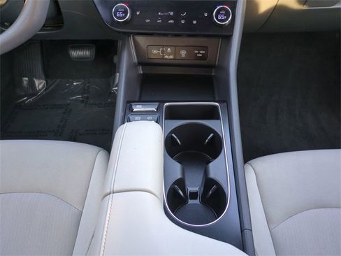 Used 2025 Hyundai Sonata SEL image 18
