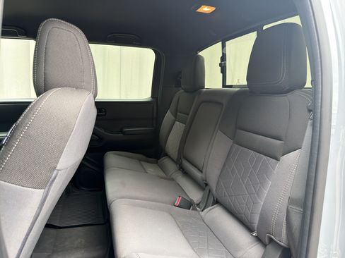 Certified 2026 Nissan Frontier SV w/ All-Weather Content Package AWD/4WD image 14