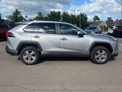 Used 2025 Toyota RAV4 XLE AWD/4WD image 8