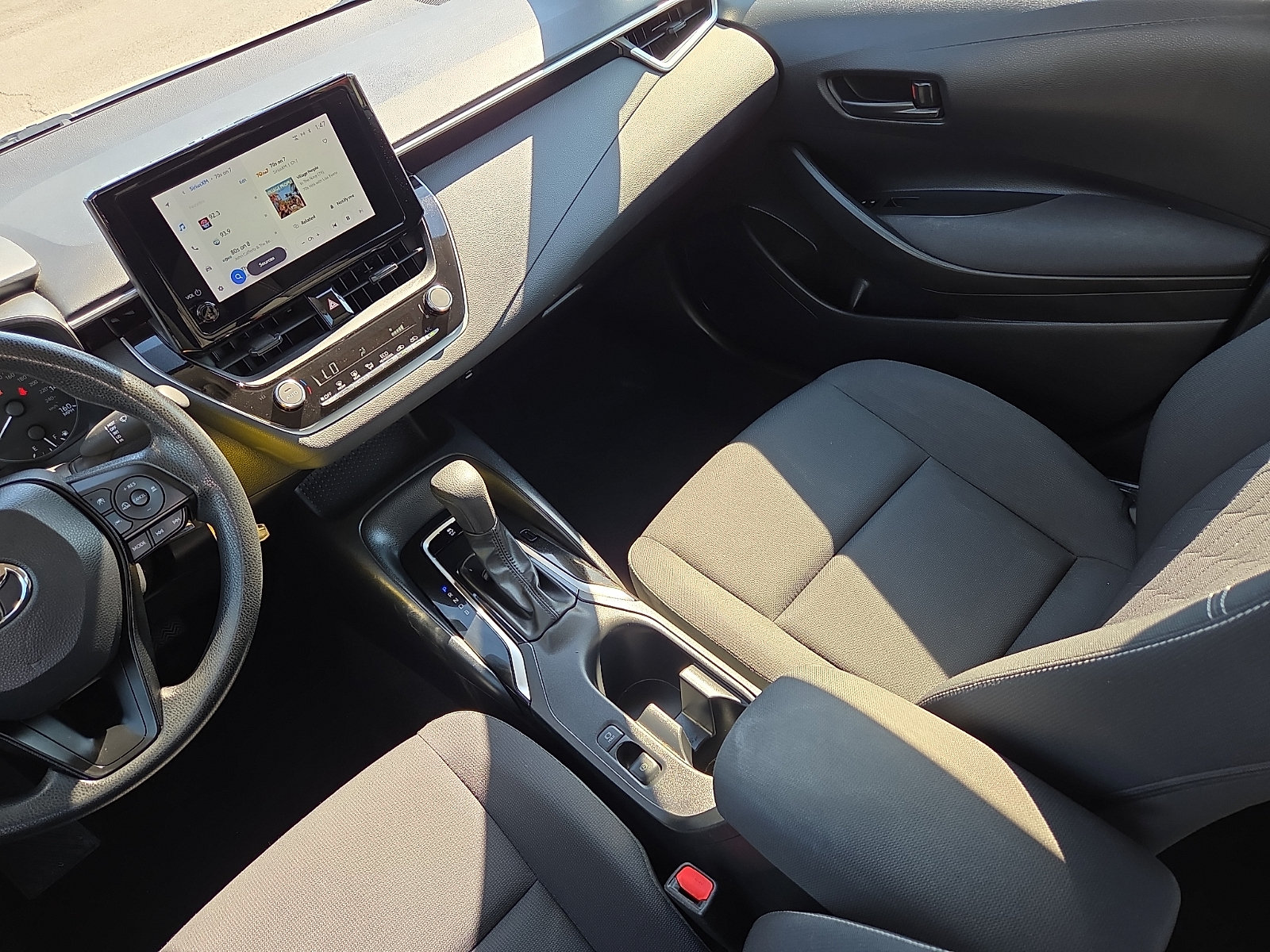 Used 2023 Toyota Corolla LE FWD image 12