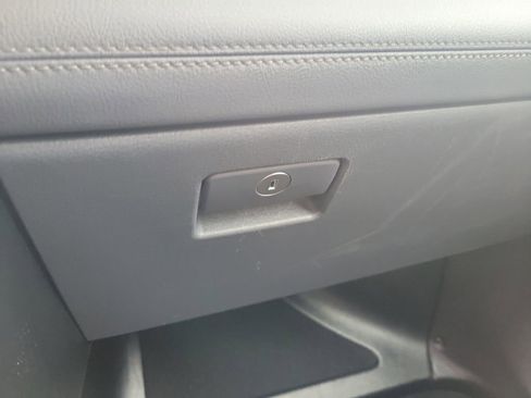 Used 2023 Toyota Sienna XLE w/ XLE Plus Package image 31