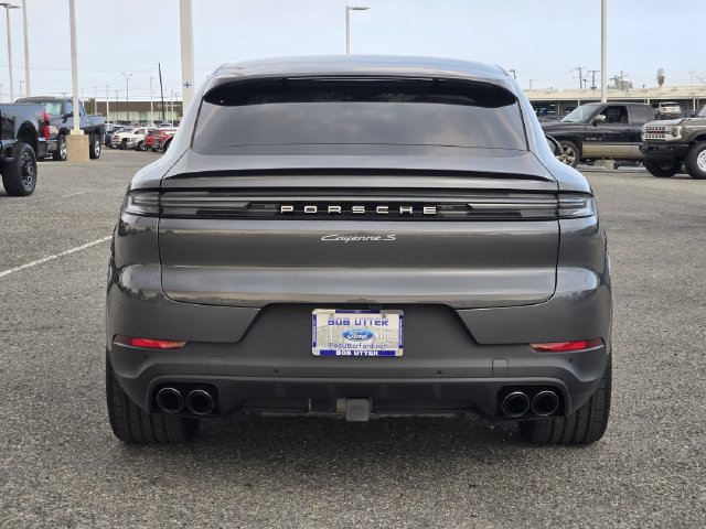 Used 2024 Porsche Cayenne S AWD/4WD image 6