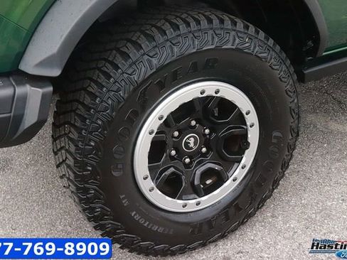 Certified 2023 Ford Bronco Badlands w/ Sasquatch Package AWD/4WD image 7