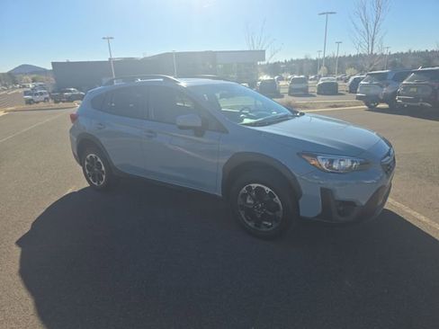 Used 2021 Subaru Crosstrek 2.0i Premium w/ Moonroof Package image 1
