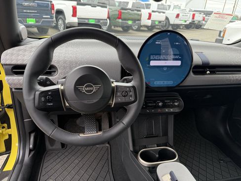 Used 2025 MINI Cooper S image 17