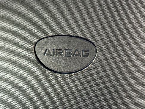 Used 2023 RAM 1500 Laramie RWD image 31