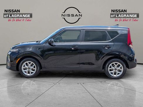 Used 2022 Kia Soul LX w/ Technology Package image 13