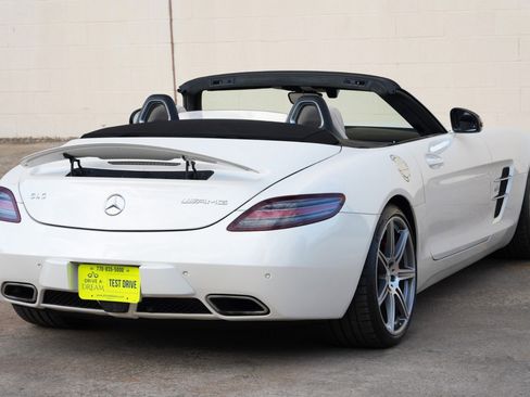 Used 2012 Mercedes-Benz SLS AMG Roadster image 49