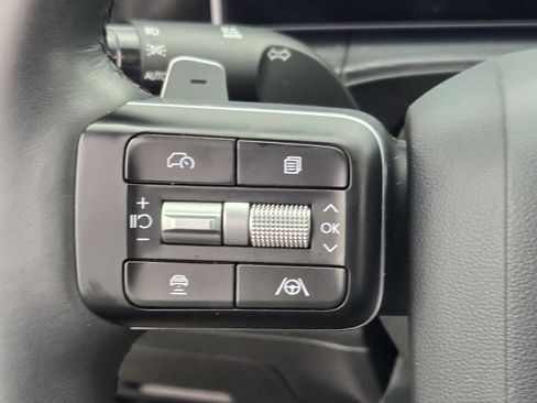 Used 2025 Hyundai Santa Fe Limited image 27