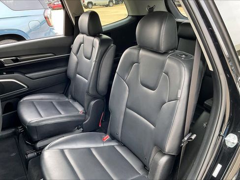 Used 2025 Kia Telluride S image 19