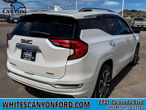 Used 2020 GMC Terrain Denali w/ Denali Premium Package AWD/4WD image 10